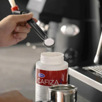 Cafiza2 Espresso Machine Cleaning Powder – 900g